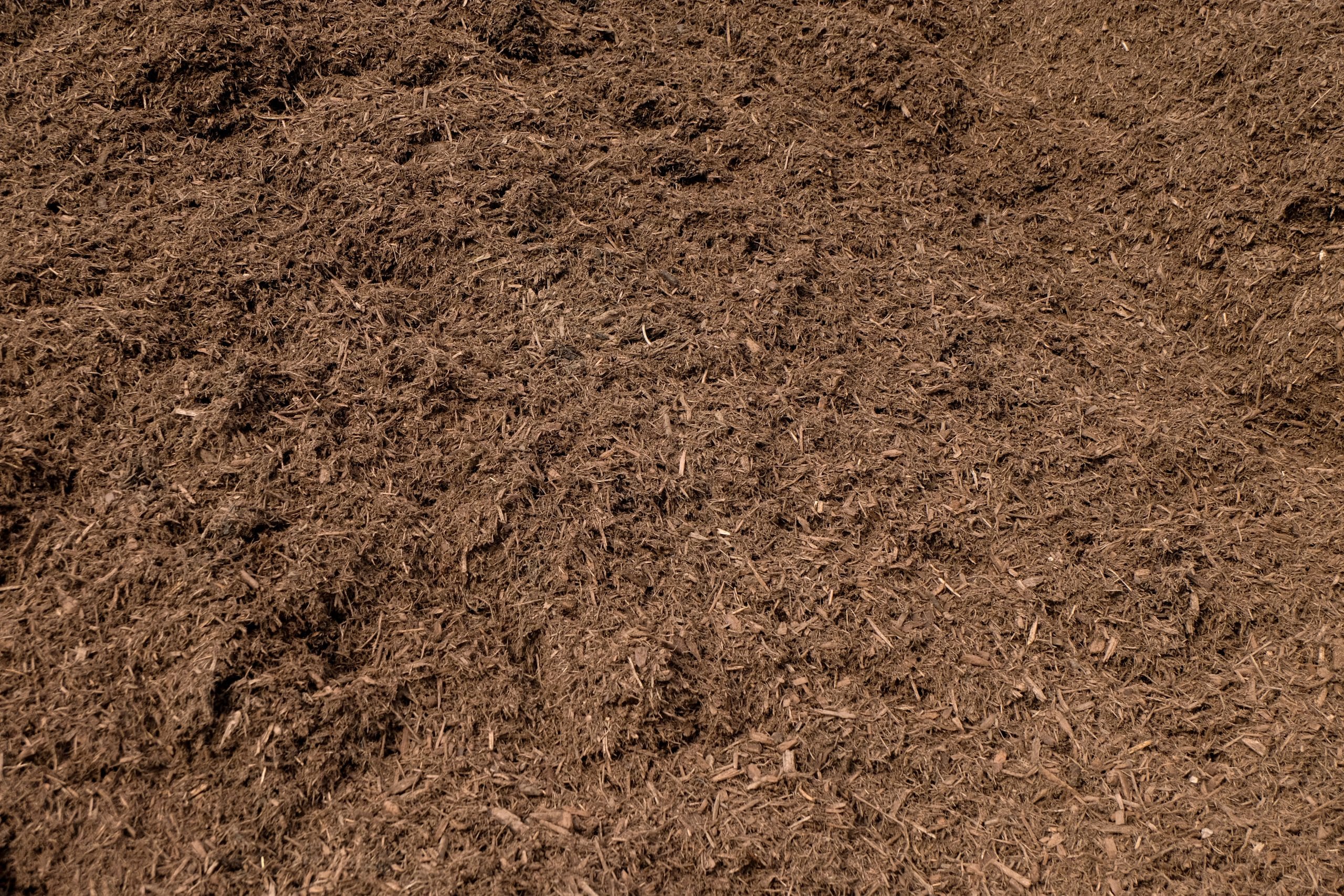Double Ground Mulch Best Mulch Materials in Illinois
